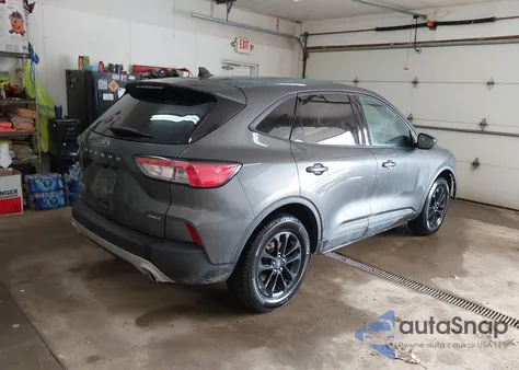 2020 Ford Escape Se Sport Hybrid z USA, uszkodzony, nr VIN 1FMCU9BZ7LUB22963